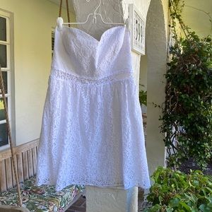 Lilly Pulitzer Sundress-sleeveless-large-white-cot. Eyelet lace